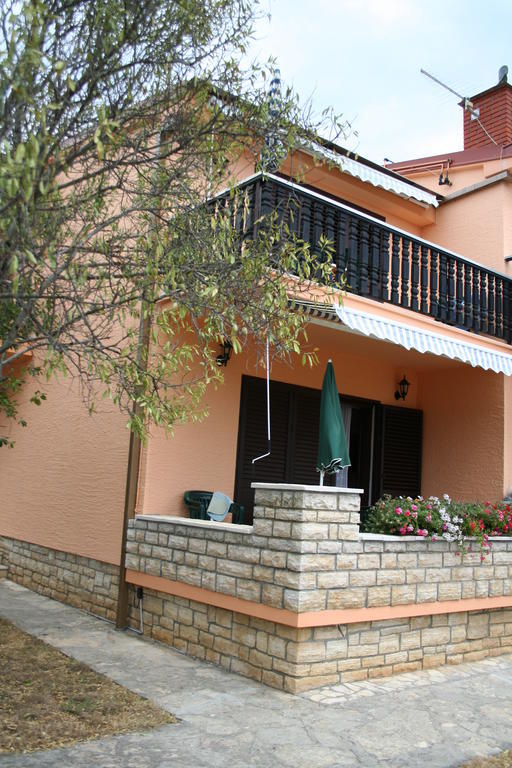 Apartments Santa Barbara Биоград-на-Мору Номер фото
